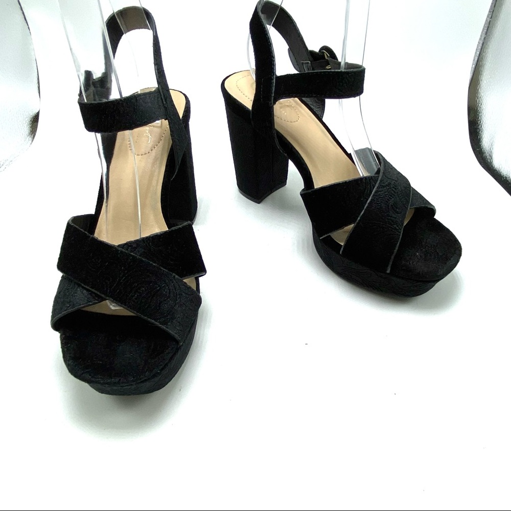 Velvet platform Y2K sandals/heel ankle strap